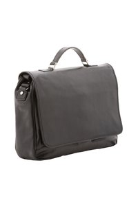 Borsa a messenger in pelle nera con un manico superiore, chiusura con patta frontale e hardware minimale. Texture liscia e forma rettangolare.
