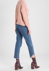 Vero Moda Strickpullover - light pink