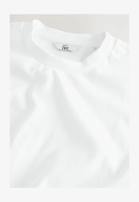 Selected, white