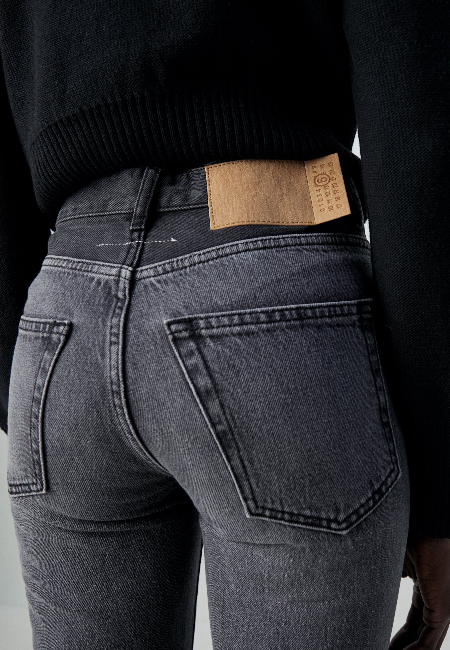 【送料&関税込】MM6 Maison Margiela Straight Pants MM6 Maison Margiela ストレート カーゴパンツ | ブラック