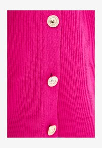 Non selezionato, fushia