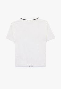 Top bianco a maniche corte in maglia con una texture a coste, colletto nero a contrasto e orlo dritto in vita.