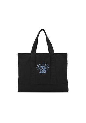 Schwarze Tragetasche mit zwei Griffen und blauem Text "Les Deux" über einem blauen Grafikdesign in der vorderen Mitte.
