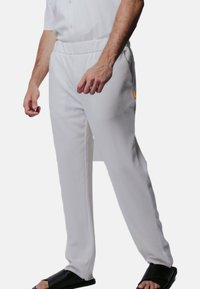Justin Cassin ABADE  - Broek - white