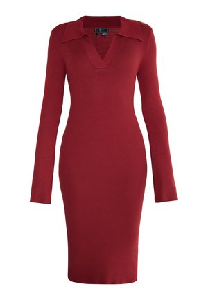 Bordový rebrovaný dlhý rukáv šaty s hlbokým výstrihom do V a golierom. Priliehavý strih, siahajúci po polovicu lýtok, hladký povrch a žiadne viditeľné zapínanie.