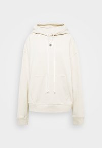 Sweat à capuche couleur crème en tissu doux, doté d'une poche kangourou, de cordons de serrage réglables et d'un petit logo rose brodé.