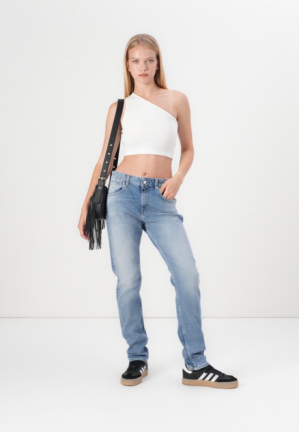 MARTY PANTS - Slim fit jeans3