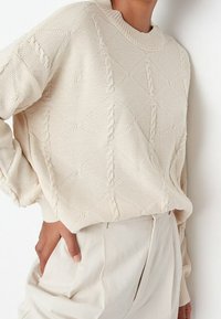 Trendyol Trui - beige