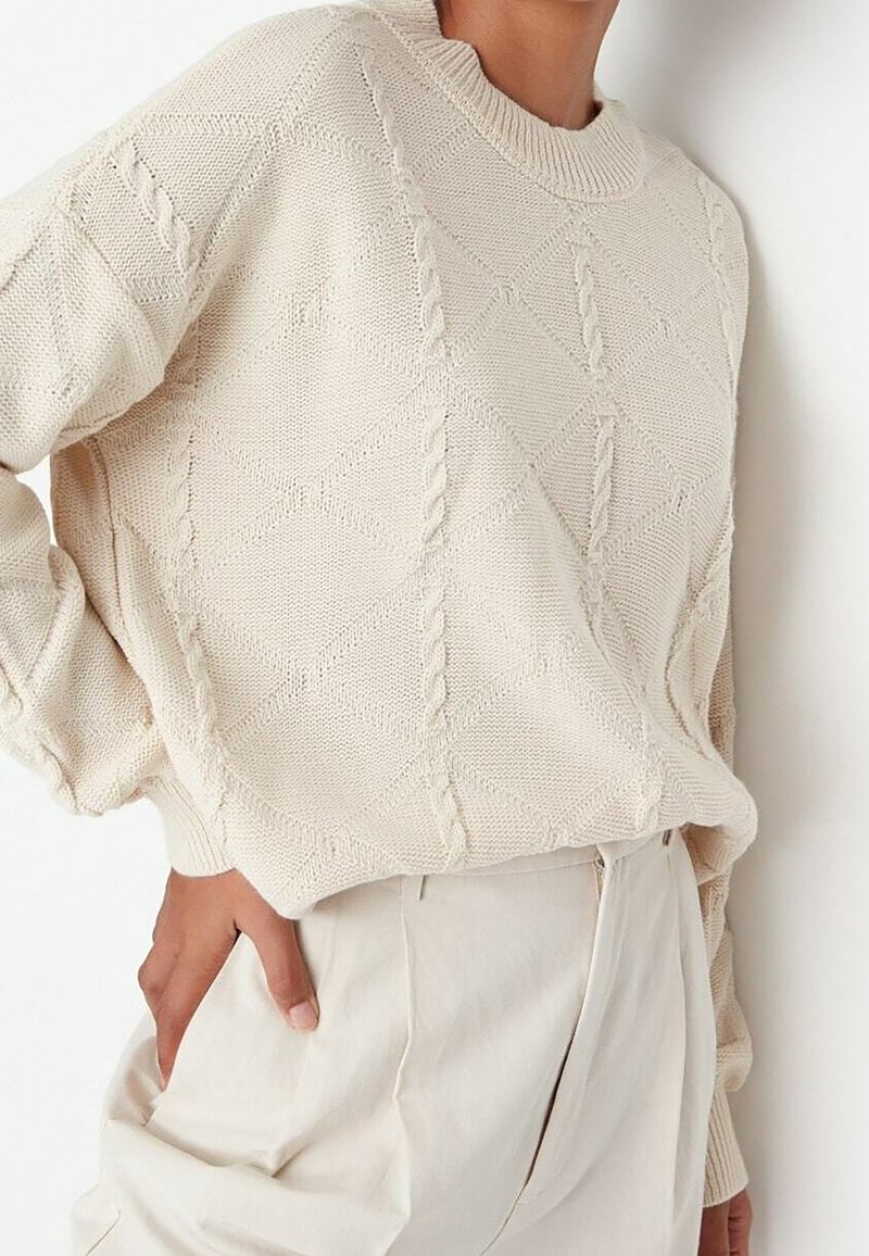 Trendyol Trui - beige
