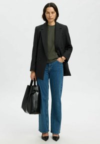 Selected Femme SLFESSENTIAL BOXY NOOS - T-shirt basique - deep depths