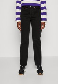 Levi's® - 501® '81 - Mom Jeans - concrete ice Thumbnail Image 1