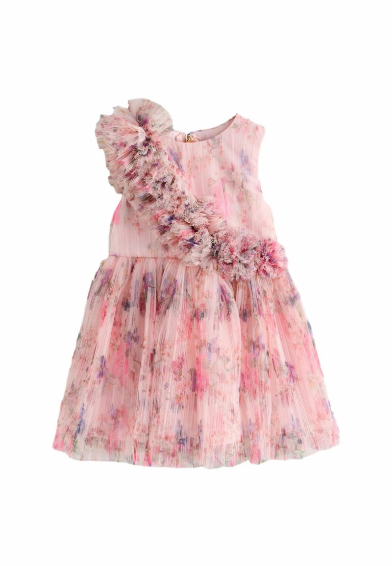 Roosa lilleline kleit, millel on volangiga vasak õlg, volditud seelik ja pehme tekstuur. Omab pastelset tooni ja delikaatset lillemustrit.