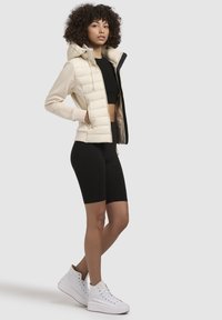 khujo ATHI - Chaqueta de entretiempo - hellbeige