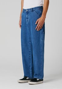 Former Brīvi džinsi - worn blue