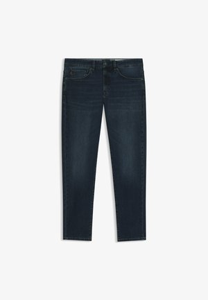 Jean en denim bleu foncé avec un design classique, jambes droites, cinq poches et une légère décoloration. Doté d'une fermeture éclair et de passants de ceinture.