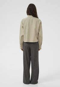 Karen by Simonsen Košilová halenka  - pebble check