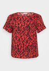 CARHARMONY LIFE BOATNECK  - Triko s potiskem - poppy red