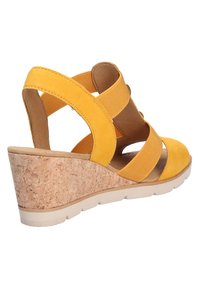Gabor Wedge sandals - mango