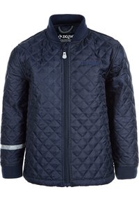 Laineet sininen tikattu takki, jossa on timanttikuvio, ribbireunaiset kaulus ja hihansuut, täysipitkä vetoketju, heijastava hopeinen yksityiskohta hihassa, brändilogolla.