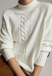 Massimo Dutti Neule - white