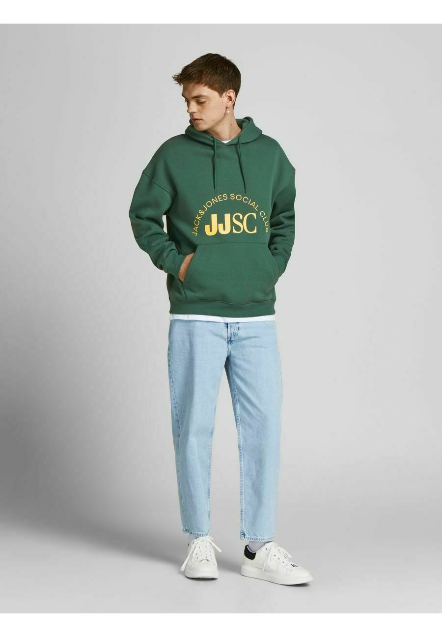 Hombre Con Estampado En El Pecho Sudadera Con Capucha Trekking Green |  Sudaderas Jack\u0026Jones \u003e Chicago Epic Design