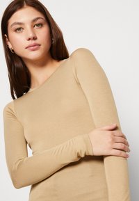 JJXX JXHARMONY TIGHT DREAM O
NECK TEE  - Top dugih rukava - incense