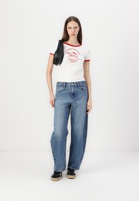 BDG Urban Outfitters WESTERN RINGER BABY - Camiseta estampada - white