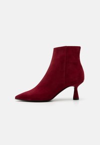 Unselected, bordo