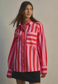 Next Nööpidega pluus - red pink stripe