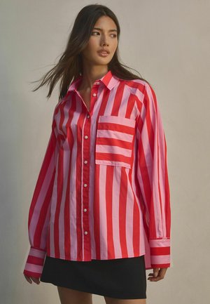 Blúzka so zapínaním na gombíky - red pink stripe