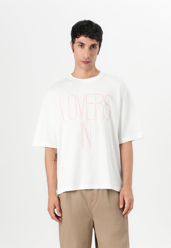 PRIDE MARC HUNDLEY LOVERS TEE UNISEX - Print T-shirt