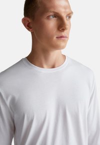 United Colors of Benetton LONG SLEEVE - T-shirt à manches longues - white