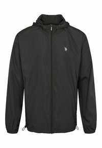 Svart lättviktig jacka, dragkedjestängning, huva, elastiska ärmslut, justerbar fåll, har en liten logotyp på bröstet. Slät textur, minimal design.