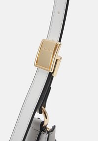 Valentino Bags NEASY - Håndveske - ghiaccio