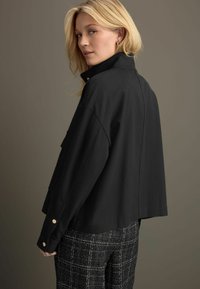 Next TALL FIT  - Suvejakk - black