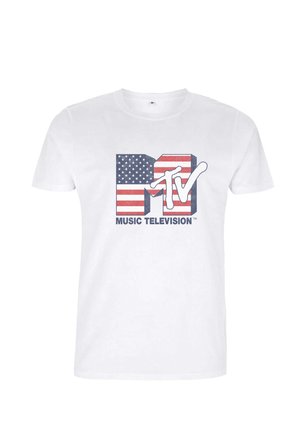 T-shirt bianco in cotone con una grafica che presenta 'MTV' in blu con strisce rosse che ricordano la bandiera americana e il testo "MUSIC TELEVISION."