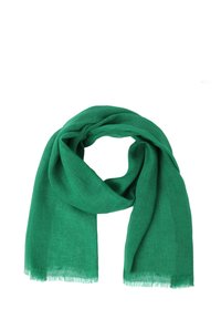 Sciarpa in lino verde, leggera e morbida, con forma rettangolare e bordi sfrangiai, che presenta una texture liscia.