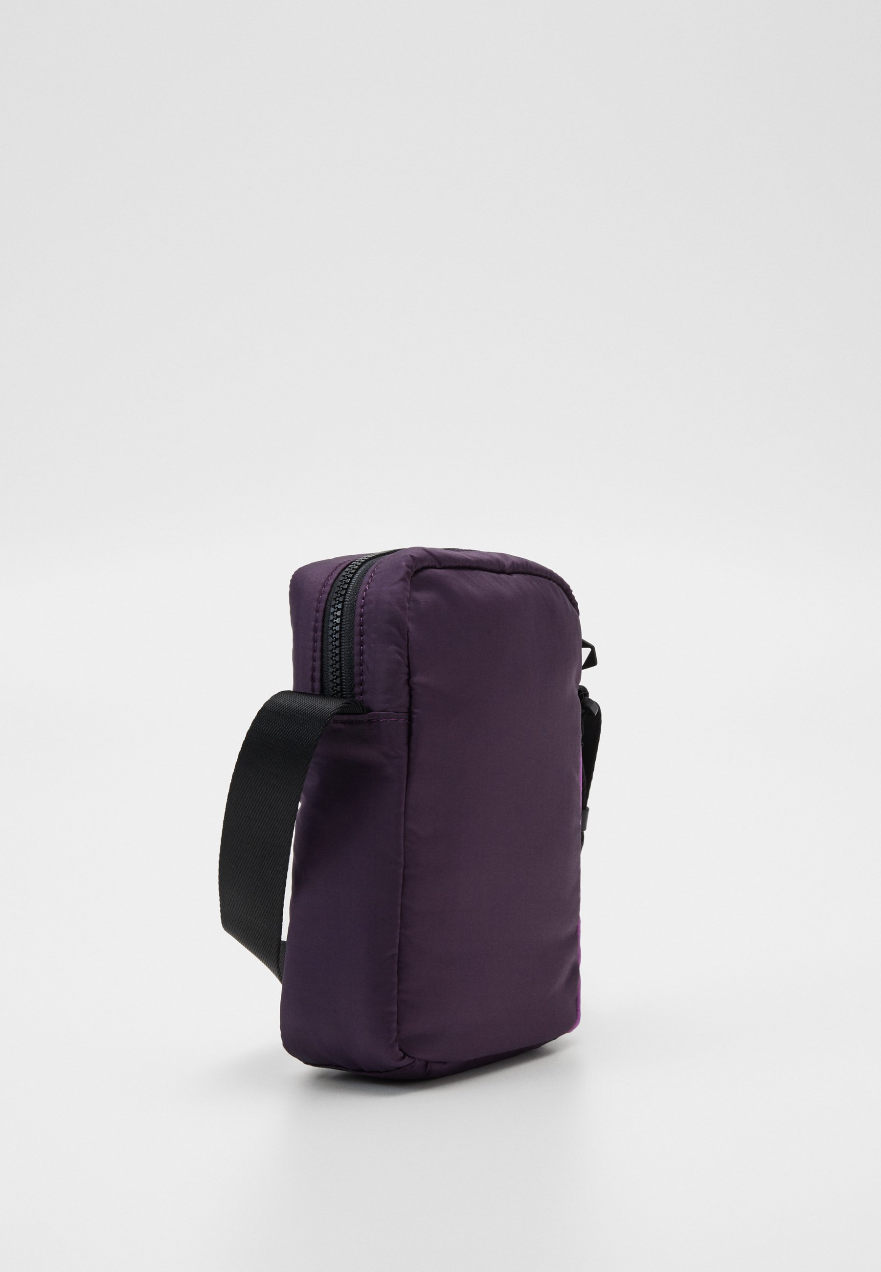Paul Smith WOMEN BAG CROSS BODY Skulderveske purple Paul Smith WOMEN BAG CROSS BODY Skulderveske purple