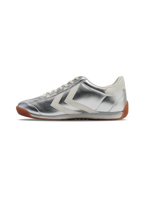 Trainers - silver