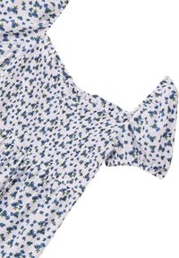 Abito bianco con stampa floreale blu, caratterizzato da maniche a sbuffo corte e texture arricciata. Realizzato in tessuto leggero.