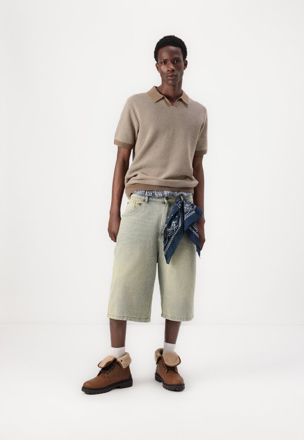 JPRCCEASTON SPLIT NECK - Polo shirt - rain drum4