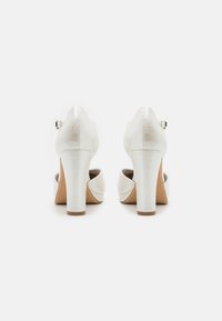 Tamaris Lodičky s platformou - pearl