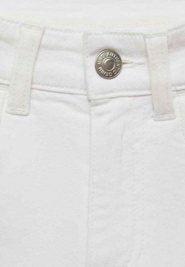 WITH EMBROIDERED DETAIL - Denim shorts2