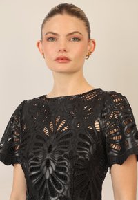 Apart Freizeitkleid - schwarz