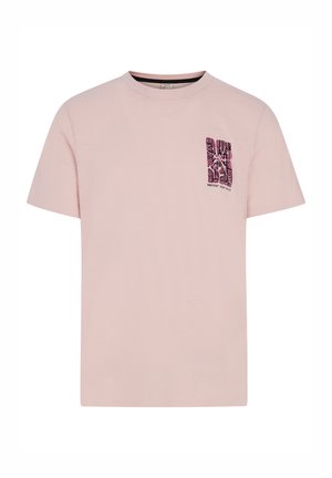 Ružový krátky rukáv tričko z bavlny, s náprsníkovou kapsou s geometrickým čierno-fialovým vzorom. Klasický dizajn s okrúhlym výstrihom.