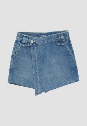 Jupe en denim de couleur bleu clair, dotée d'une fermeture à boutons, de passants de ceinture et d'un design à rabat à l'avant. Ourlet effiloché et deux poches avant.