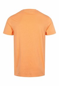 Tricou cu mânecă scurtă din bumbac portocalie deschis, cu guler rotund și o textură netedă, fără modele sau accente vizibile.