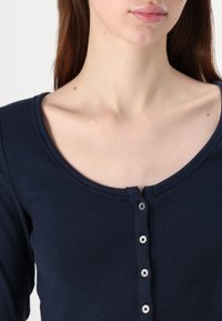 Hollister Co. TREND DROP  - Topper langermet - navy blazer