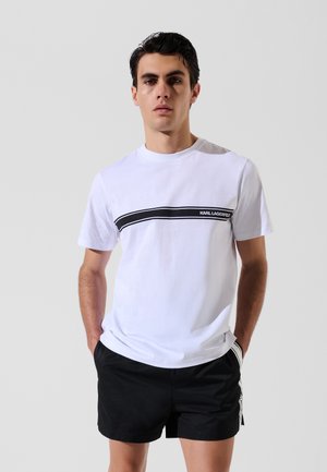 Beach accessory - white