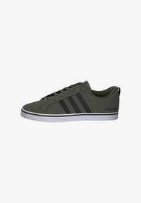Niewybrane, olive strata core black ftwr w